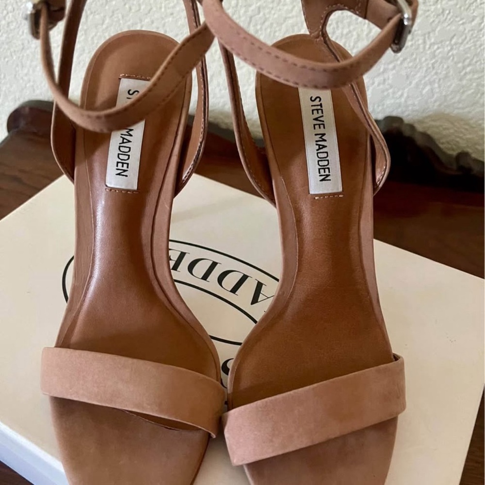 Steve Madden Landen heel. Women’s size 7. Tan color. - Picture 4 of 6